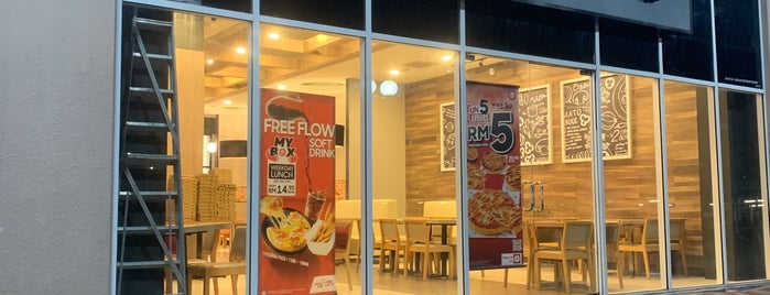 Pizza Hut is one of Makan @ PJ/Subang (Petaling) #7.