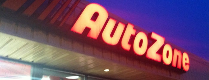 AutoZone is one of Tammyさんのお気に入りスポット.
