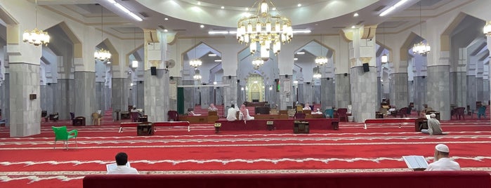 مسجد عبدالله بن العباس is one of สถานที่ที่ zanna ถูกใจ.