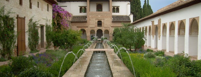La Alhambra y el Generalife is one of Top of the Top.