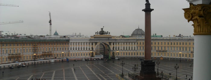 Palace Square is one of Санкт-Петербург.