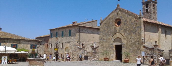 Monteriggioni is one of Tuscany.