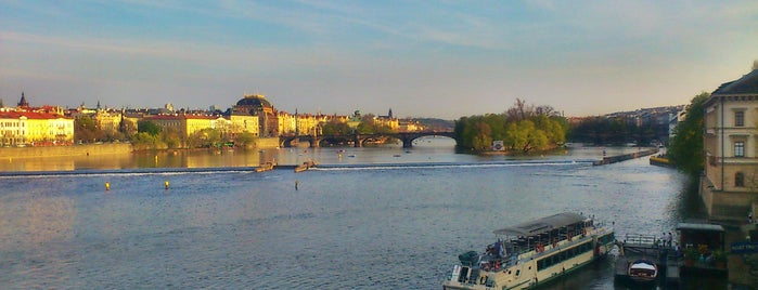 Vltava is one of Praha.
