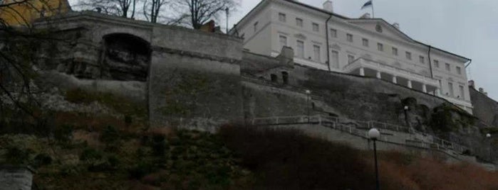 Ревельская крепость / Рийгикогу is one of Baltics.