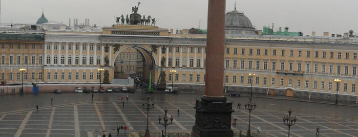 Alexander Column is one of Санкт-Петербург.