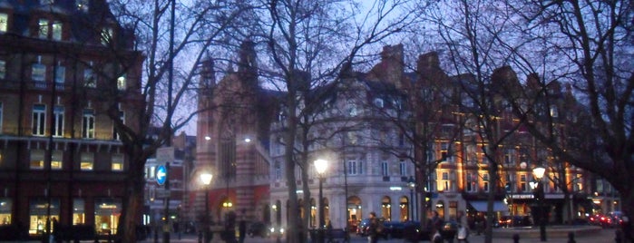 Sloane Square is one of London.