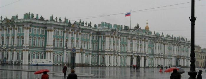 Ermitaj Müzesi is one of Санкт-Петербург.