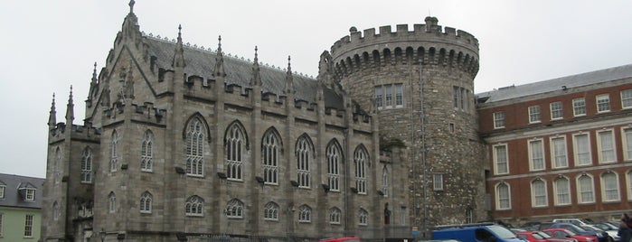 Castillo de Dublín is one of Ireland.