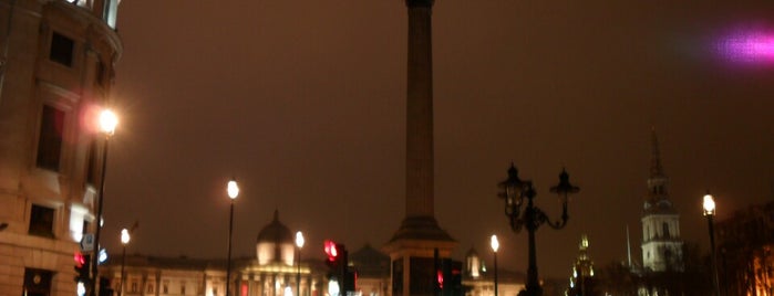 Trafalgar Meydanı is one of London.