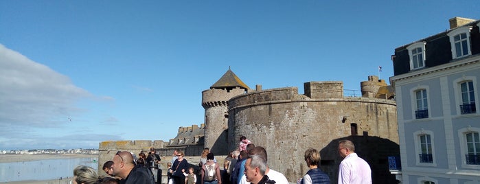 Château Ducal de Saint Malo is one of Overlord 2017.