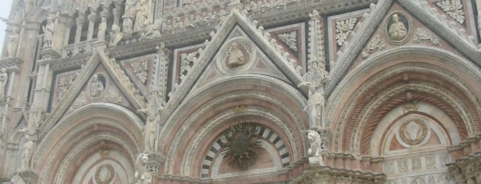 Piazza del Duomo is one of Tuscany.