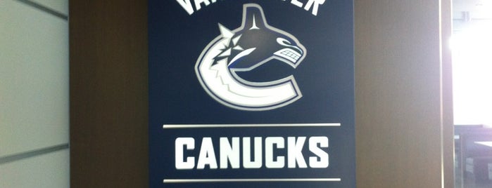 Canucks Bar & Grill is one of Matthew’s Liked Places.