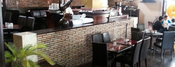 Mi Antiguo Café is one of Tempat yang Disukai Eduardo.