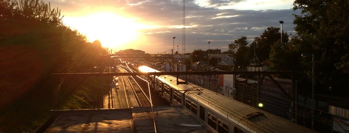 Billericay Railway Station (BIC) is one of Lugares favoritos de Lizzie.