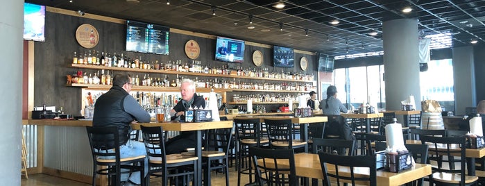 The 15 Best Places For Whiskey In Milwaukee The 15 Best Places For Whiskey In Milwaukee