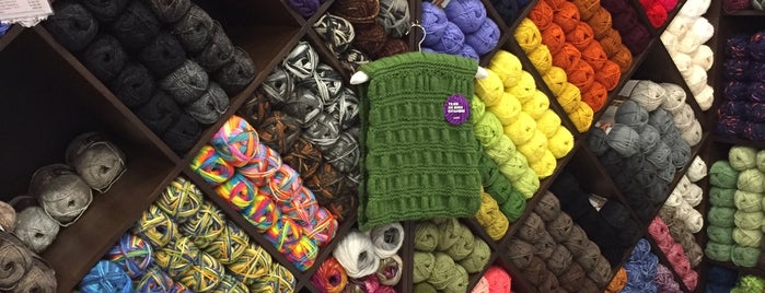 crochet is one of Tempat yang Disukai Ana.