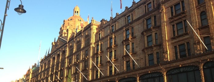 Harrods is one of Shopping London.
