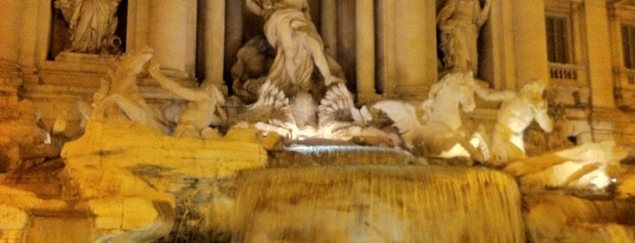 Fontaine de Trevi is one of Rome.