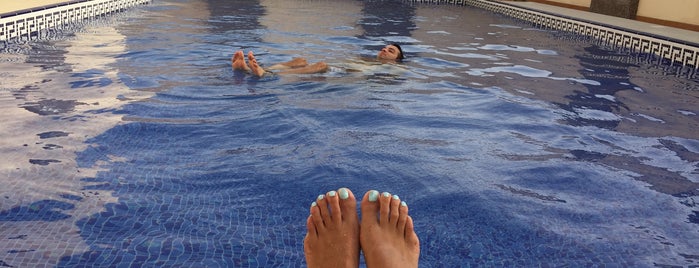 Swimming Pool - The Dubai Star is one of สถานที่ที่ TC Bahadır ถูกใจ.