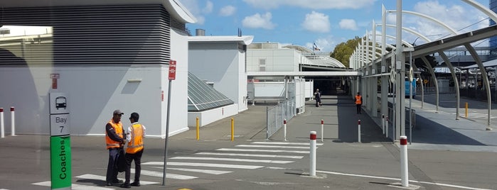 International Terminal Coach Station is one of Locais curtidos por H.