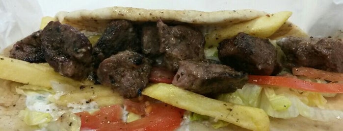 Fillos Souvlaki is one of Tempat yang Disukai León.