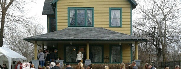 A Christmas Story House & Museum is one of Cleveland.