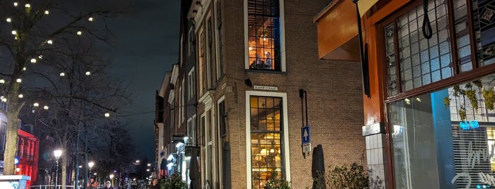 Café De Wijnhaven is one of Delft.