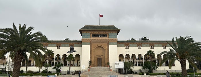 Place Mohamed V is one of Casablanca.