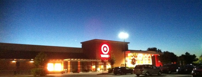 Target is one of Lugares favoritos de Maddie.