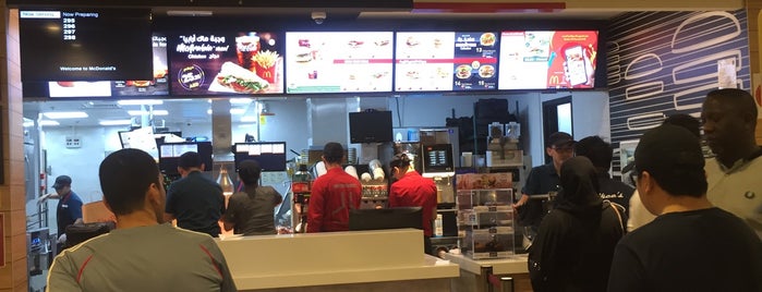 McDonald's is one of Maisoonさんのお気に入りスポット.