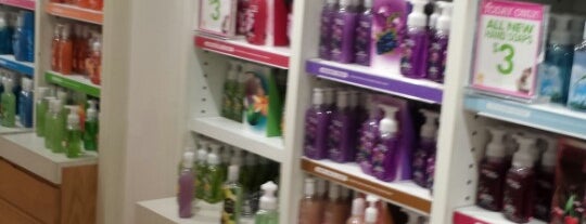 Bath & Body Works is one of Emylee’s Liked Places.
