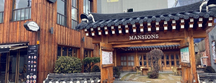 MANSION5 is one of 韓国・大邱【食事・酒・カフェ】.