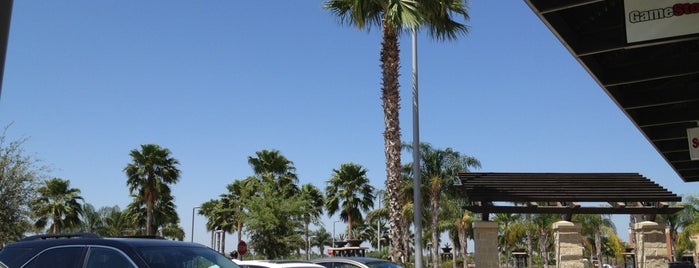 Palms Crossing is one of Lieux qui ont plu à Daniel.