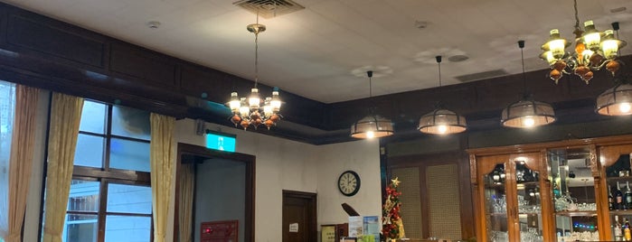 阿里山賓館五十年代咖啡廳 is one of 雲嘉.