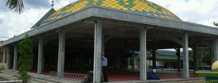 Masjid At Taqwa is one of Riau Complex.