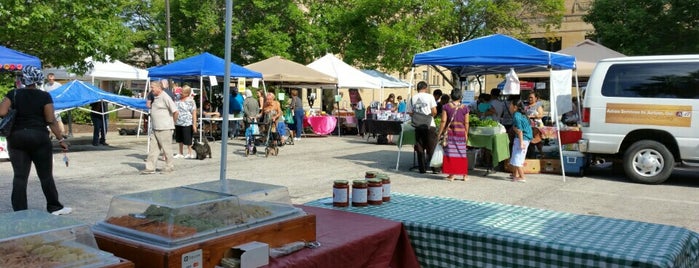 Lakewood Farmers Market is one of Cleveland, OH.