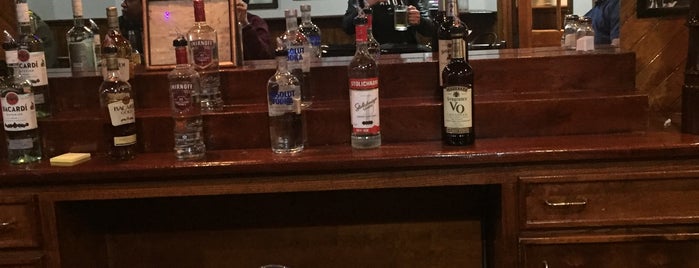 Blarneys Bar is one of queens.