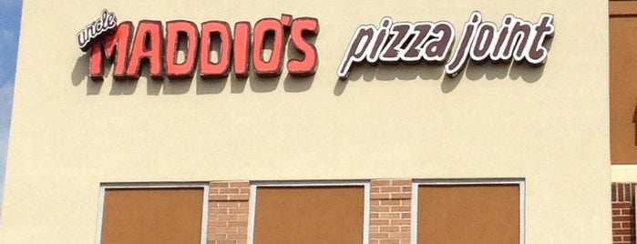 Uncle Maddio's Pizza is one of Lugares favoritos de Kelly.