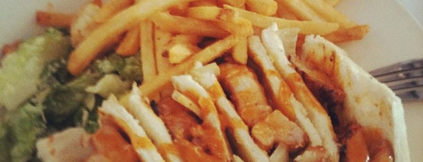 Everything With Fries is one of Chicken & Beer.