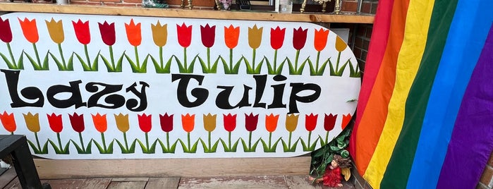 Lazy Tulip Cafe is one of Barrie.