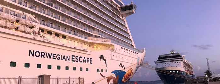 Norwegian Escape is one of Tempat yang Disukai Pepper.