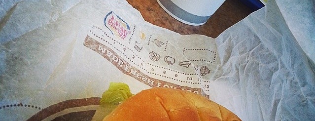 Burger King is one of Rayさんのお気に入りスポット.
