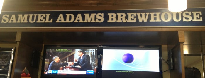 Samuel Adams Boston Corner is one of Lizzieさんのお気に入りスポット.