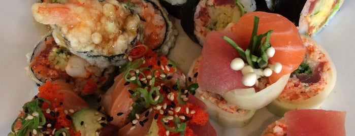 Saint Sushi Bar is one of Caroline's Saved Places.