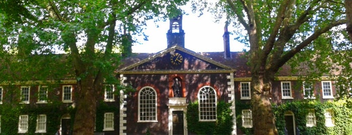 Geffrye Museum is one of museums & art in london.