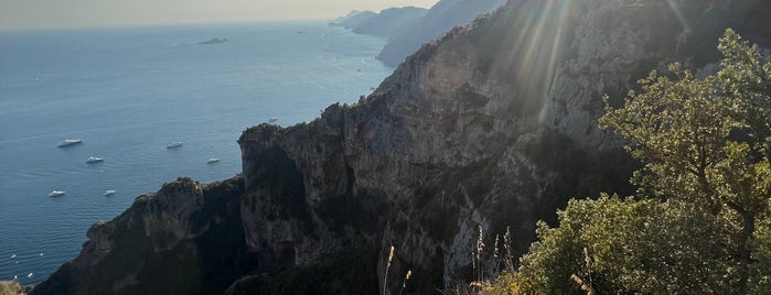 Sendero de los Dioses is one of Naples & Amalfi Coast.