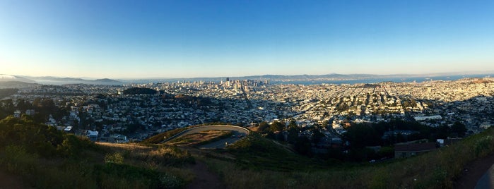 Twin Peaks Summit is one of Orte, die Tom gefallen.