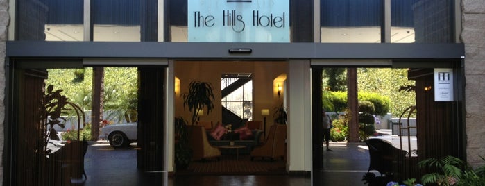 The Hills Hotel is one of Tempat yang Disimpan Chris.