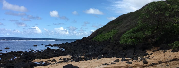 North Larsen Beach is one of Hawaii.