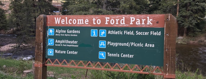 Ford Park is one of สถานที่ที่ Jeiran ถูกใจ.